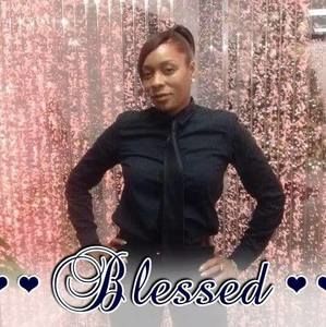 Meet your Posher, Ayanna